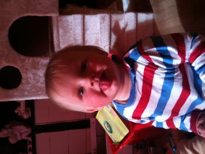 Bild zu Ist der frech!? - Baby Forum - Allgemeine Themen