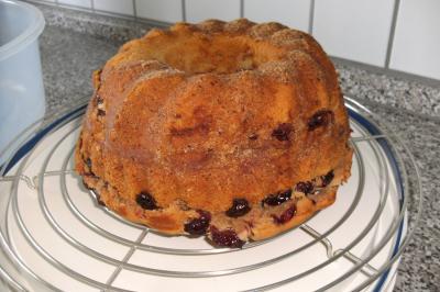 Bild zu so hier mein marmorkuchen aus apfelmuss(da kein ei hier war), kirschen - Baby Forum - Allgemeine Themen