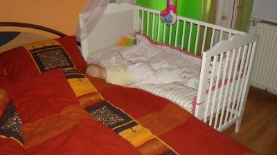 Bild zu schlafen eure auch manchmal so lustig ein? - Baby Forum - Allgemeine Themen