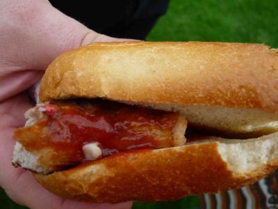 Bild zu So eine Bratwurst kann schon hart sein......  ;-) - Baby Forum - Allgemeine Themen