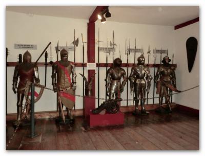Bild zu So, wieder da... "Ritter"-Burg war ein voller Erfolg... - Baby Forum - Allgemeine Themen