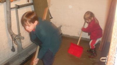 Bild zu Es ist wieder so weit ....Wasser im Keller - Baby Forum - Allgemeine Themen