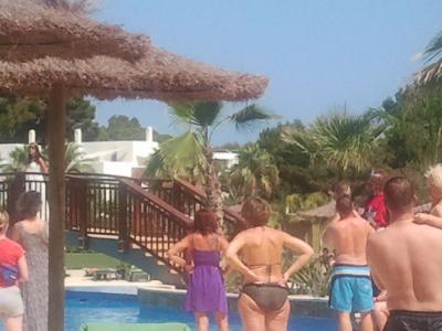 Bild zu Am Pool - Baby Forum - Allgemeine Themen