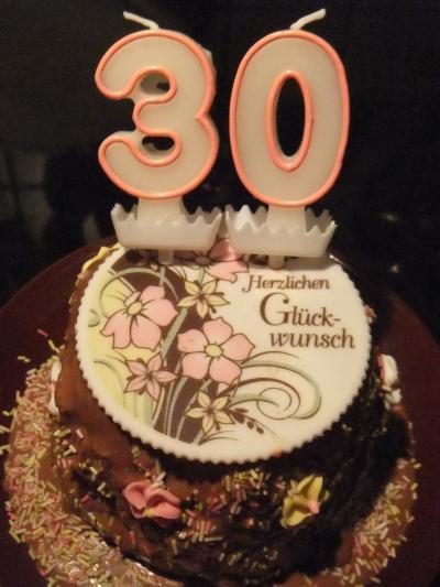 Bild zu Kuchen für meine Kollegin (30. Geburtstag) - Baby Forum - Allgemeine Themen