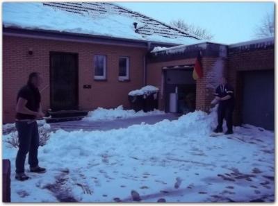 Bild zu Schnee läßt Männer zu Kindern werden... - Baby Forum - Allgemeine Themen