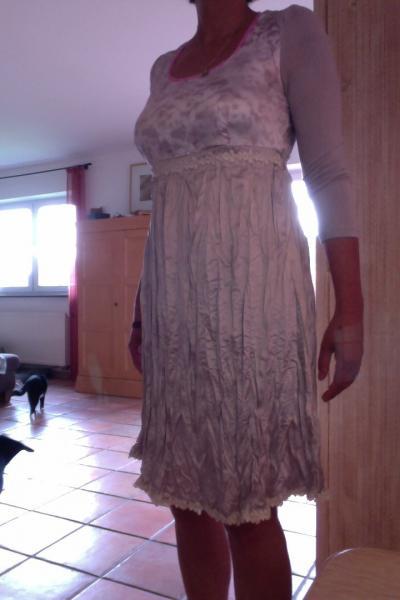 Bild zu Ich will auch mal ein Kleid zeigen. - Baby Forum - Allgemeine Themen