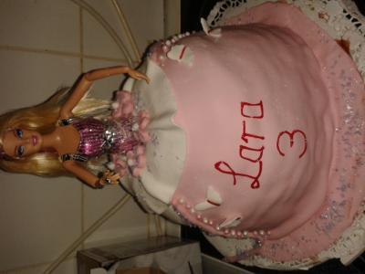 Bild zu meine erste barbietorte - Baby Forum - Allgemeine Themen