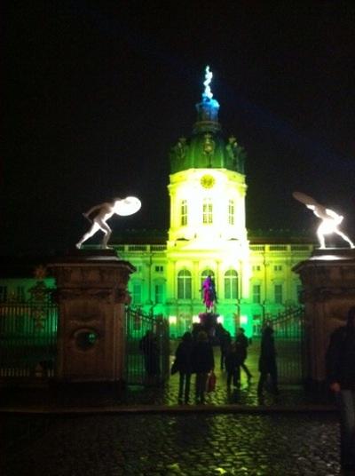 Bild zu Ein kleiner Eindruck vom Weihnachtsmarkt am Schloß Charlottenburg - Baby Forum - Allgemeine Themen