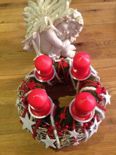 Bild zu Unser Adventskranz Foto 1 - Baby Forum - Allgemeine Themen