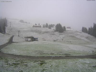 Bild zu Hilfe Schnee!! Ich mag wieder Sommer! - Baby Forum - Allgemeine Themen
