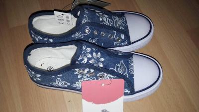 Bild zu Biete neue Sneaker von topolino gr 30 - Baby Forum - Allgemeine Themen