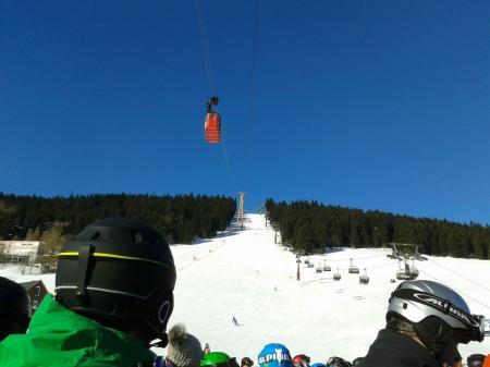 Bild zu