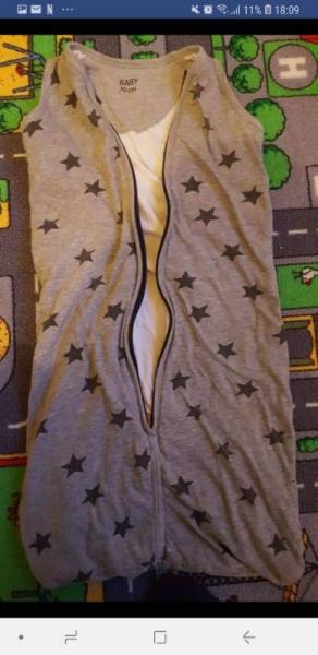 Bild zu Weiß jemand welche Marke das ist? Schlafsack, siehe Bild - Baby Forum - Allgemeine Themen