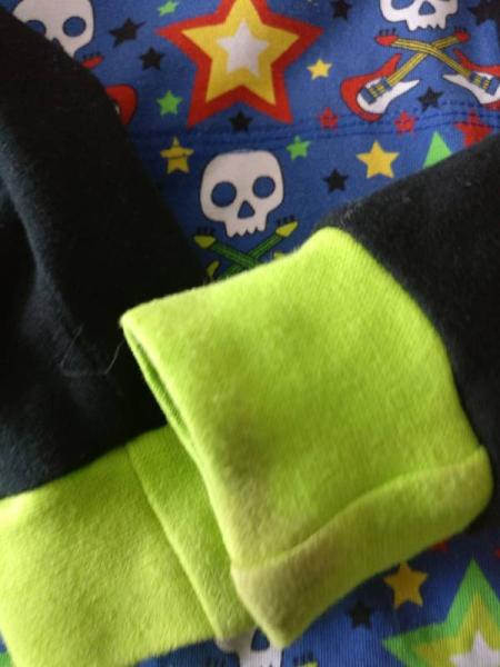 Bild zu Schlamm/Matsche in Klamotten 🙄 - Baby Forum - Allgemeine Themen