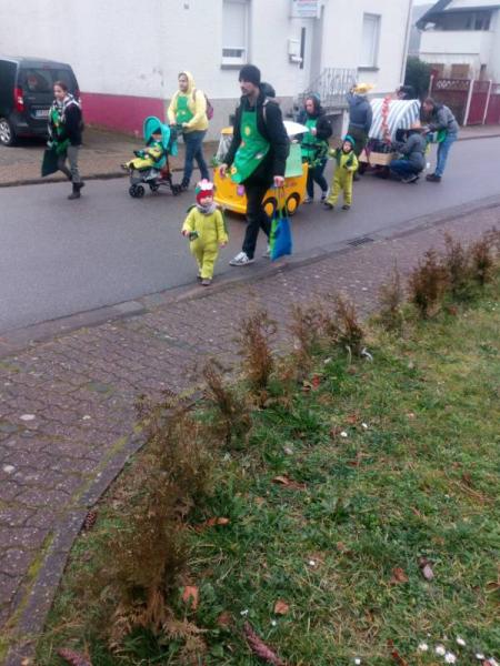 Bild zu