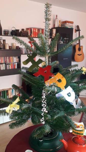 Bild zu Naaaa, bei wem steht er noch, der Baum?? - Baby Forum - Allgemeine Themen