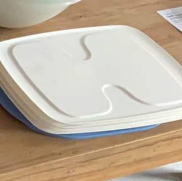 Bild zu Kann mir jemand sagen was das von Tupper ist? - Baby Forum - Allgemeine Themen