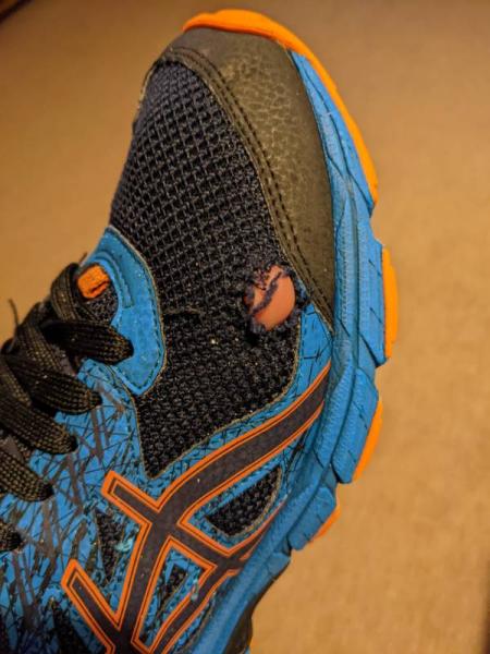 Bild zu Schuh kaputt, Reparatur möglich??? - Baby Forum - Allgemeine Themen
