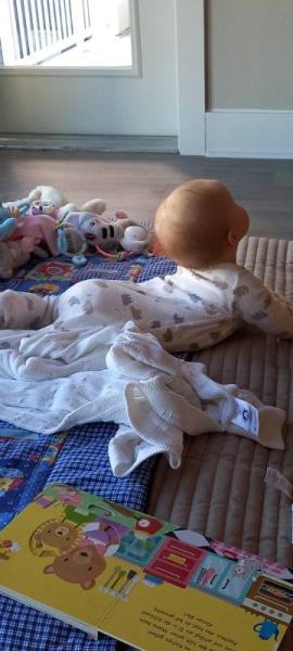 Bild zu Baby überstreckt Kopf stark - Baby Forum - Allgemeine Themen