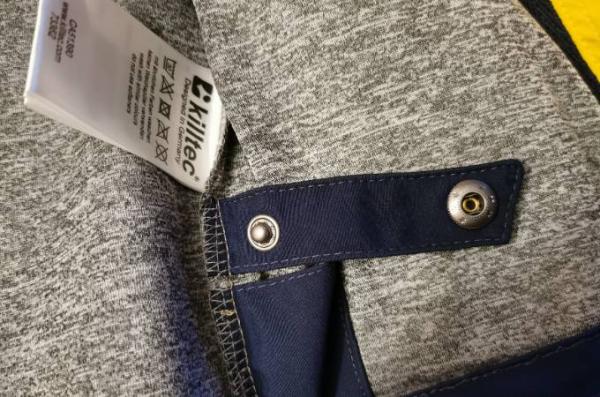 Bild zu Schwarmwissen: wozu sind diese Druckknöpfe in der Jacke? 🤔 - Baby Forum - Allgemeine Themen