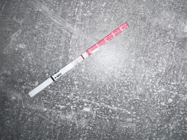 Bild zu Schwangerschaftstest war positiv , später war der zweite Test negativ? - Baby Forum - Allgemeine Themen