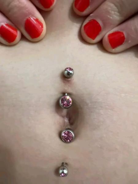 Bild zu Bauchnabelpiercing nach der Schwangerschaft - Wellness, Fitness und Beauty