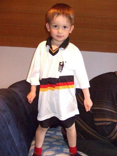 Bild zu dieser BLÖDE bosnier und dieser noch mehr BLÖDE schiri!!!!!!!!!! - Sport Forum