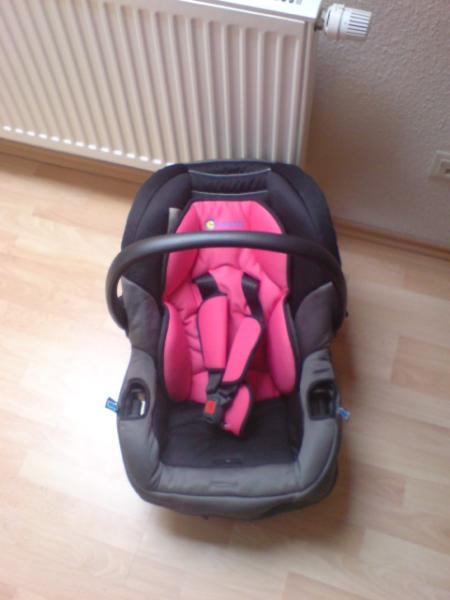 Bild zu Endlich hab ich alles für die kleine und das zimmer ist fertig - Schwanger unter 20 - Forum für junge Schwangere und Eltern