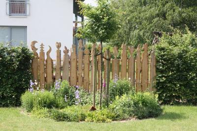 Bild zu Unser Gartenzaun - Garten Forum