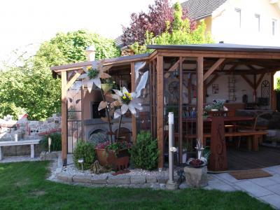 Bild zu So, hab sie jetzt bepflanzt! - Garten Forum