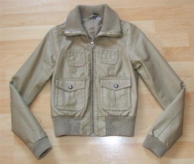 Bild zu Biete H&M Leder Imitatjacke Gr 34 bzw 164-170 - Einrichten und Deko