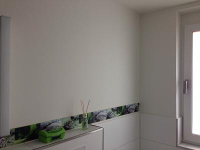 Bild zu Badezimmerwand - Einrichten und Deko