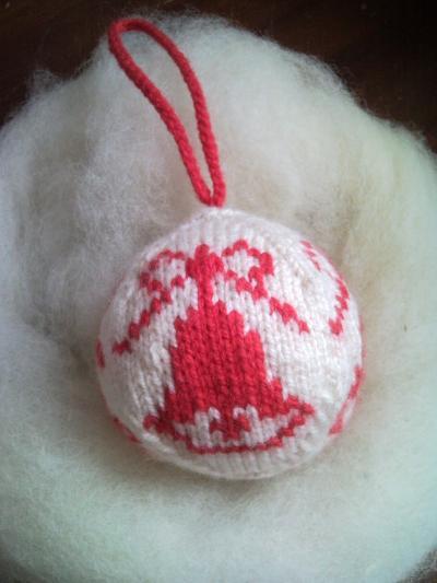 Bild zu Handgestrickte Weihnachtskugeln, toll oder eher nicht ? - Einrichten und Deko