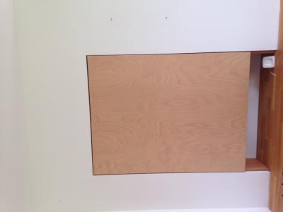 Bild zu Wand hinter Schreibtisch - Einrichten und Deko