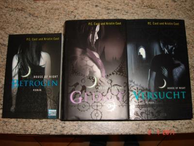 Bild zu Biete: house of night 5& 6 gebundene ausgabe und 2 als tb NEU - Bücherforum