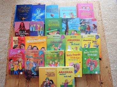 Bild zu Biete 22 Mädchen- und Jugendbücher 8,50 Euro plus Versand - Bücherforum