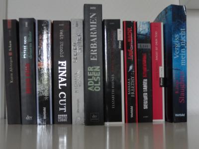 Bild zu Hat jemand Interesse an Psychothrillern und Frauenromanen? - Bücherforum