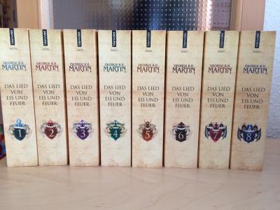 Bild zu Verkaufe: George R.R. Martin - Das Lied von Eis und Feuer 1-8 - Bücherforum