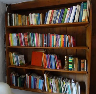 Bild zu Biete über hundert Bücher ....... - Bücherforum