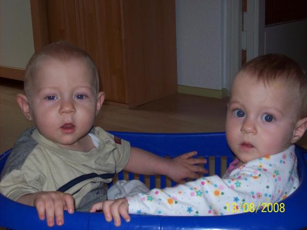 Bild zu Meine beiden Zwerge - Frühchen - für Eltern mit frühgeborenen Babys