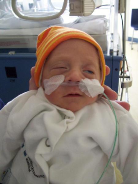 Bild zu Bald ist es soweit Monitor schon bestellt und ein Bild von Ben - Frühchen - für Eltern mit frühgeborenen Babys