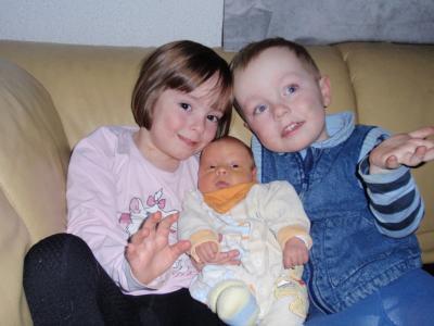 Bild zu Wollte Euch mal meine 3 vorstellen - Frühchen - für Eltern mit frühgeborenen Babys