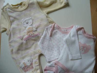 Bild zu süßes Frühchenstramplerset für Jungen und/oder Mädchen zu verkaufen - Frühchen - für Eltern mit frühgeborenen Babys