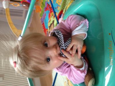 Bild zu Entwicklung, Krabbeln - Frühchen - für Eltern mit frühgeborenen Babys