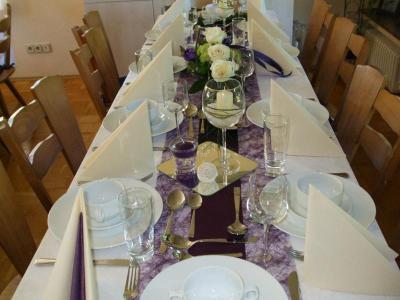 Bild zu Konfirmation / Tischdeko / lila / Engel oder Glitzer ?! - Teenies - Forum