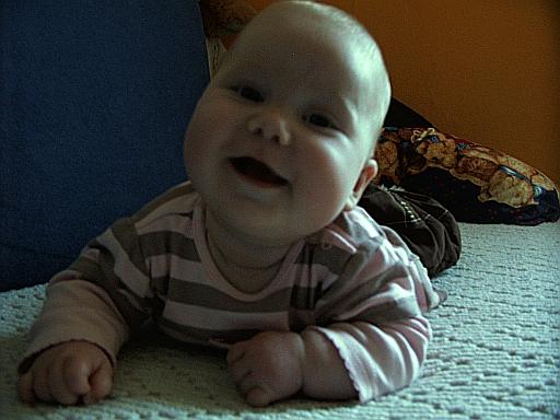 Bild zu Erste Versuche mit Brei und strikte Löffelverweigerung - Der erste Brei - die Beikost