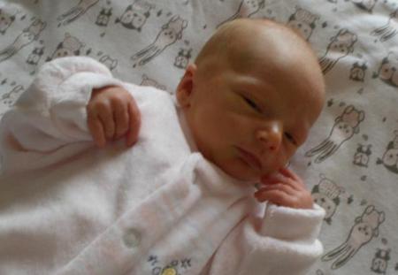 Bild zu Erbrechen von Muttermilch aus der Flasche - Fläschchennahrung - Milch aus dem Fläschchen fürs Baby