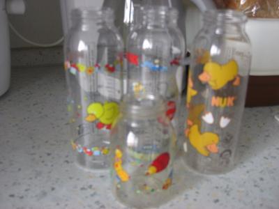 Bild zu Huhu Benutzt hier jemand NUK Flaschen? hab welche zu verschenken - Fläschchennahrung - Milch aus dem Fläschchen fürs Baby