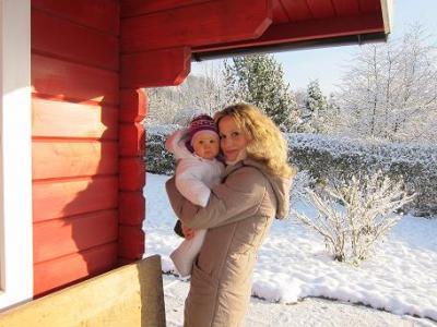 Bild zu Welche Milch mit 9 Monaten? - Fläschchennahrung - Milch aus dem Fläschchen fürs Baby