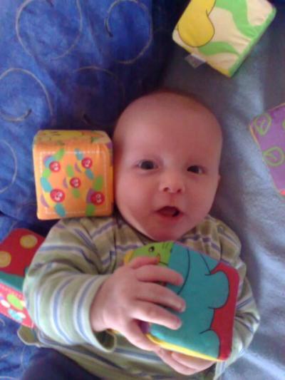 Bild zu Flasche!!!! Frage=) - Fläschchennahrung - Milch aus dem Fläschchen fürs Baby